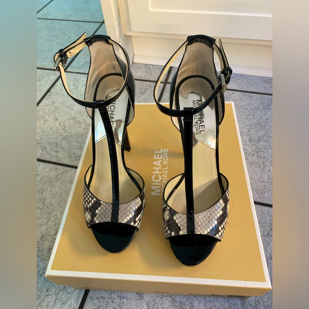 MK Heels-size 7.5